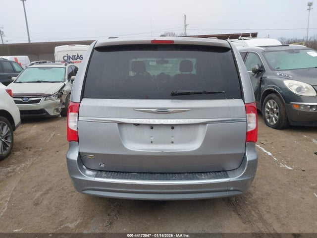 44172647 :رقم المزاد ، 2C4RC1BG5FR709102 vin ، 2015 Chrysler Town & Country Touring مزاد بيع