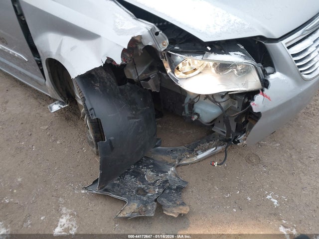 44172647 :رقم المزاد ، 2C4RC1BG5FR709102 vin ، 2015 Chrysler Town & Country Touring مزاد بيع