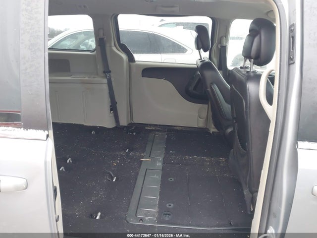 44172647 :رقم المزاد ، 2C4RC1BG5FR709102 vin ، 2015 Chrysler Town & Country Touring مزاد بيع