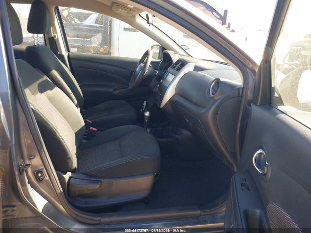3N1CN7APXJL874771 Nissan Versa 1.6 Sv