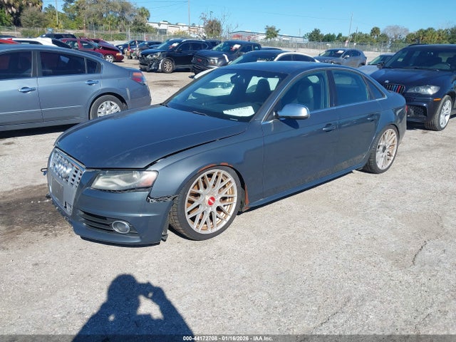 2010 AUDI S4 WAUDGAFL6AA149333 Photo 1