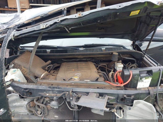 5TFDY5F13HX637166 Toyota Tundra Sr5 5.7l V8