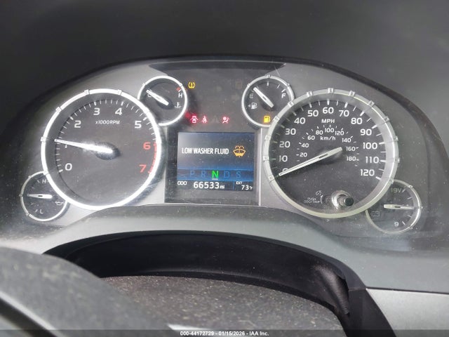 5TFDY5F13HX637166 Toyota Tundra Sr5 5.7l V8