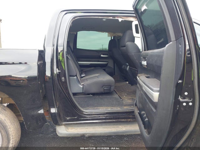 5TFDY5F13HX637166 Toyota Tundra Sr5 5.7l V8