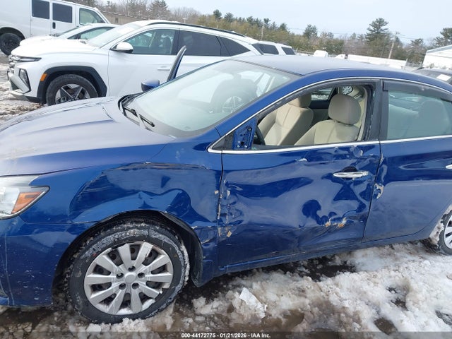 Продажа на аукционе авто 2017 Nissan Sentra S, vin: 3N1AB7AP6HY261060, номер лота: 44172775