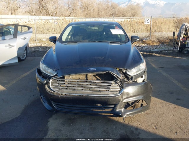 3FA6P0H76FR306352 Ford FUSION SE