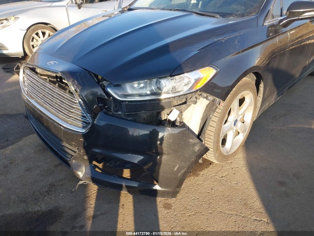 3FA6P0H76FR306352 Ford FUSION SE