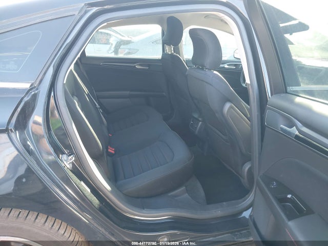 3FA6P0H76FR306352 Ford FUSION SE