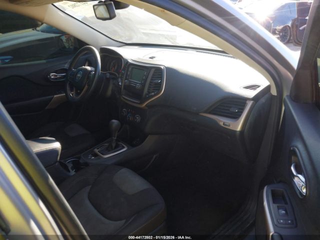 2017 JEEP CHEROKEE 1C4PJLAB8HW586128 Photo 4