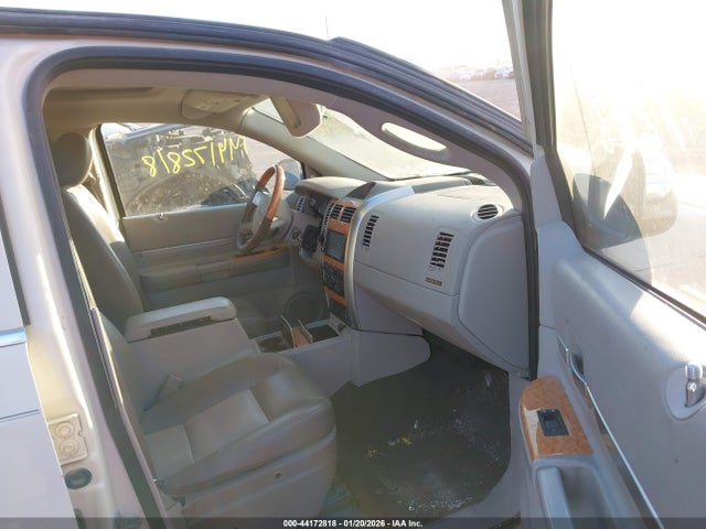 2009 CHRYSLER ASPEN 1A8HW58T89F715687 Photo 4