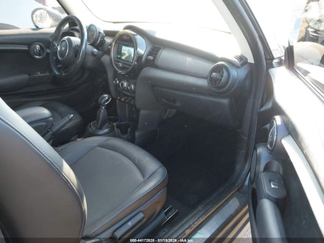 2019 MINI HARDTOP WMWXP5C58K2H96146 Photo 4