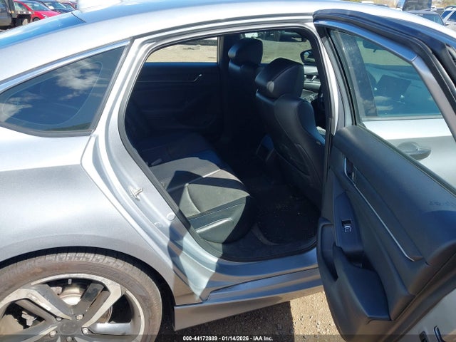 1HGCV1F31JA203000 Honda Accord Sport