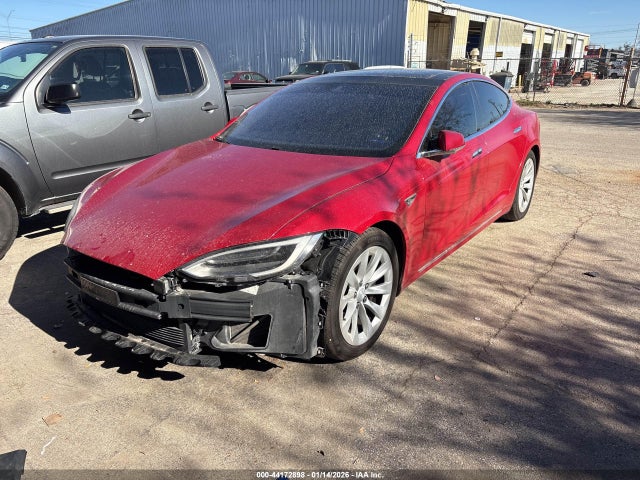44172898 :رقم المزاد ، 5YJSA1E21GF156369 vin ، 2016 Tesla Model S 60d/70d/75d/85d/90d مزاد بيع