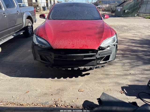 44172898 :رقم المزاد ، 5YJSA1E21GF156369 vin ، 2016 Tesla Model S 60d/70d/75d/85d/90d مزاد بيع