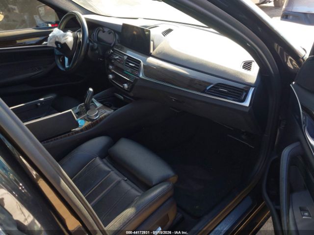 2018 BMW 530E WBAJA9C53JB253264 Photo 4