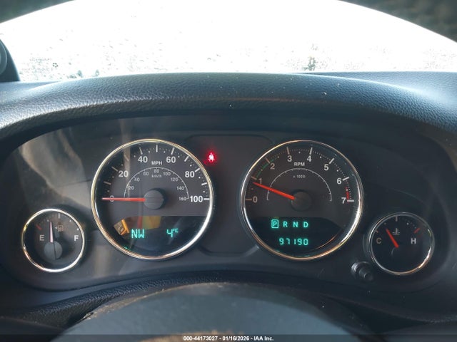 1C4HJWDG3EL197701 Jeep Wrangler Unlimited Sport