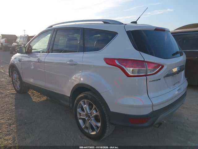1FMCU0J96GUB58274 Ford Escape Titanium