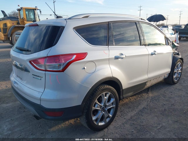 1FMCU0J96GUB58274 Ford Escape Titanium