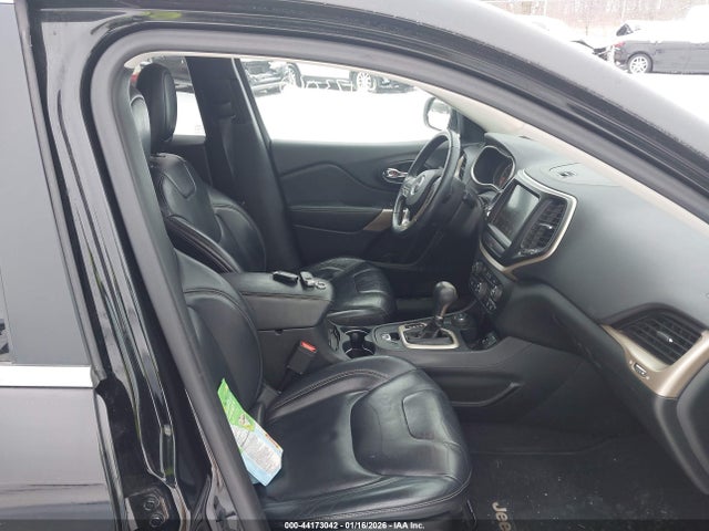 1C4PJMDSXHW584284 Jeep Cherokee Limited 4x4