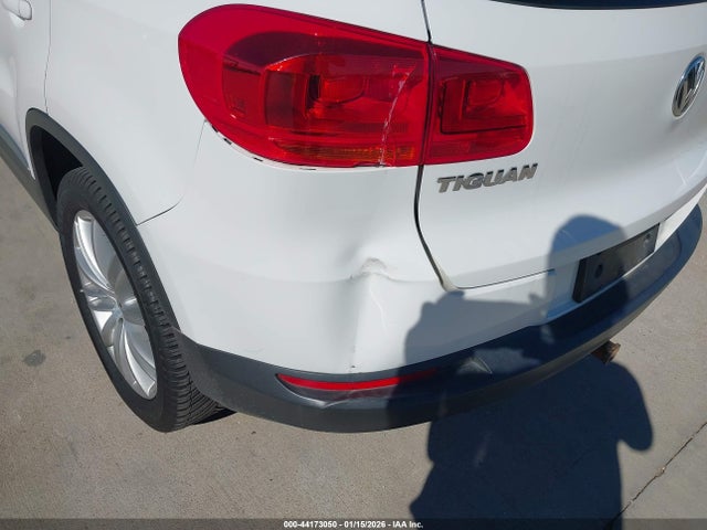 Продаж на аукціоні авто 2012 Volkswagen Tiguan Se, vin: WVGBV7AX5CW559278, номер лоту: 44173050
