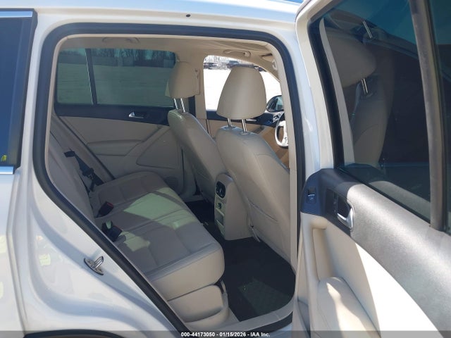 Продаж на аукціоні авто 2012 Volkswagen Tiguan Se, vin: WVGBV7AX5CW559278, номер лоту: 44173050