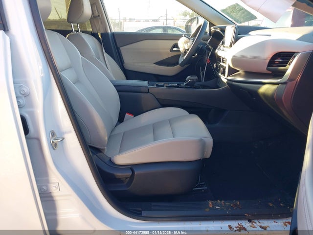 JN8BT3BB6RW280991 Nissan Rogue Sv Intelligent Awd