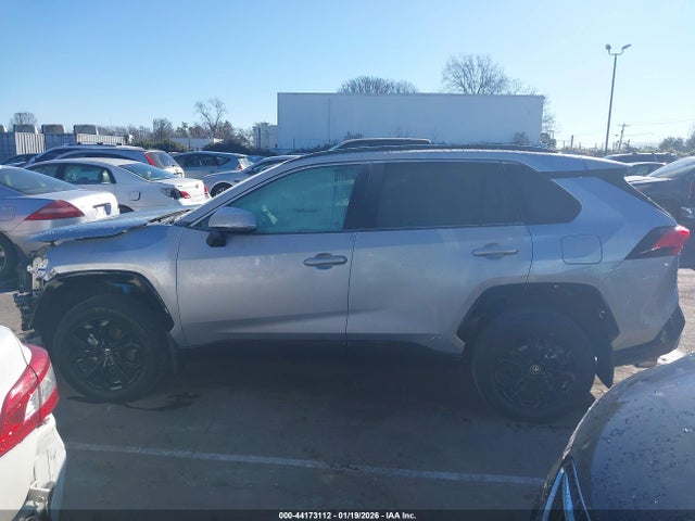 44173112 :رقم المزاد ، 4T3T6RFV2RU156911 vin ، 2024 Toyota Rav4 Hybrid Se مزاد بيع