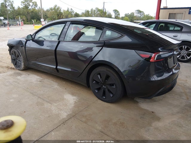 2025 TESLA MODEL 3 5YJ3E1EA4SF021198 Photo 2