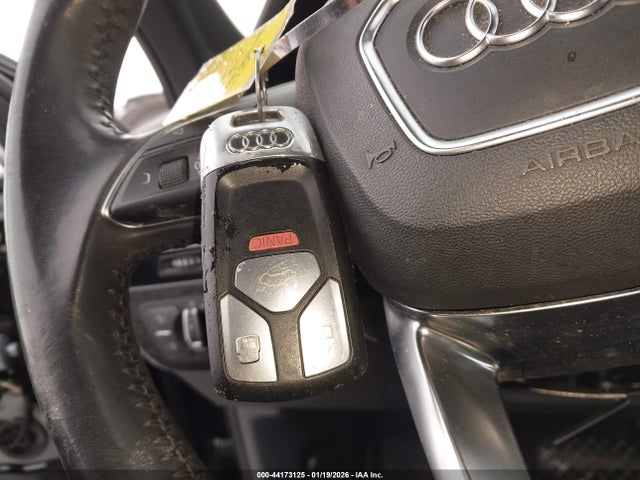 2018 Audi Q7 3.0t Premium მანქანა იყიდება აუქციონზე, vin: WA1LAAF77JD045168, აუქციონის ნომერი: 44173125