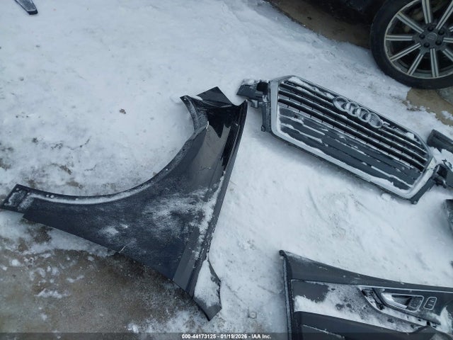 2018 Audi Q7 3.0t Premium მანქანა იყიდება აუქციონზე, vin: WA1LAAF77JD045168, აუქციონის ნომერი: 44173125