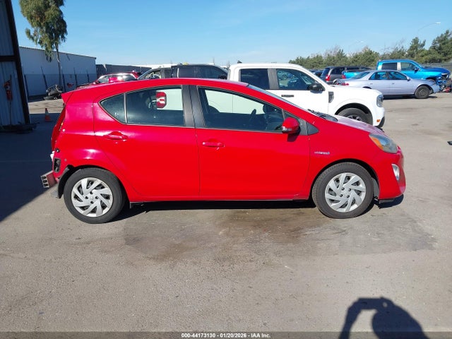 JTDKDTB32F1092169 Toyota Prius C Two