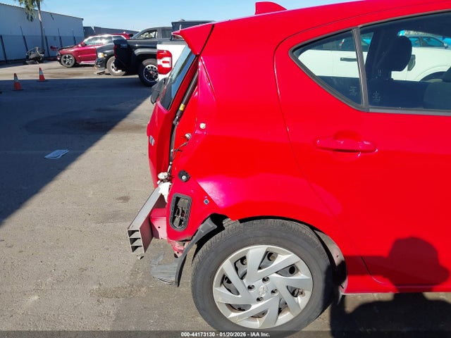 JTDKDTB32F1092169 Toyota Prius C Two