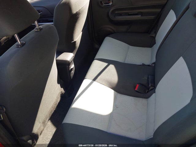 JTDKDTB32F1092169 Toyota Prius C Two