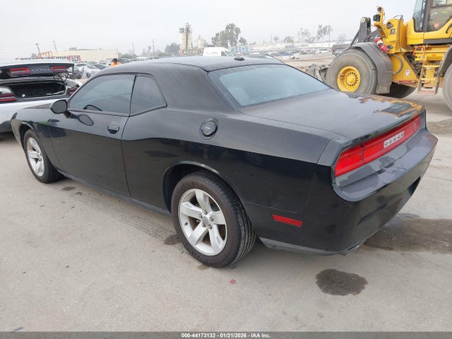 2C3CDYAG1EH225482 Dodge Challenger Sxt