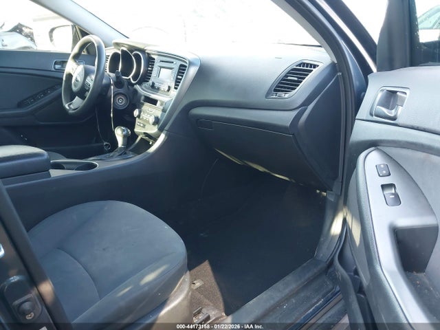 Продаж на аукціоні авто 2015 Kia Optima Lx, vin: KNAGM4A76F5567571, номер лоту: 44173158