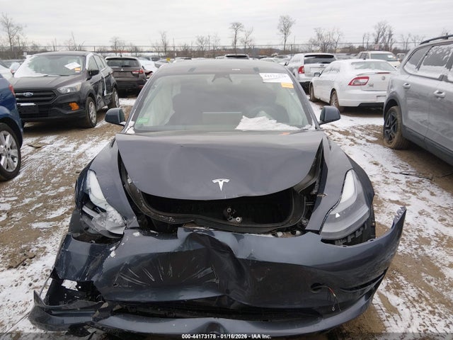 Продажа на аукционе авто 2021 Tesla Model 3 Long Range Dual Motor All-wheel Drive, vin: 5YJ3E1EB5MF993209, номер лота: 44173178