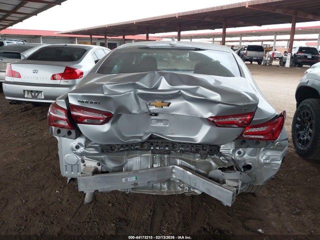 1G1ZD5ST5NF117943 Chevrolet Malibu Fwd Lt
