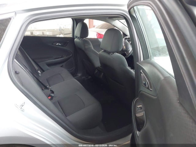 1G1ZD5ST5NF117943 Chevrolet Malibu Fwd Lt