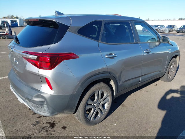 KNDEPCAA6M7045158 KIA Seltos Lx