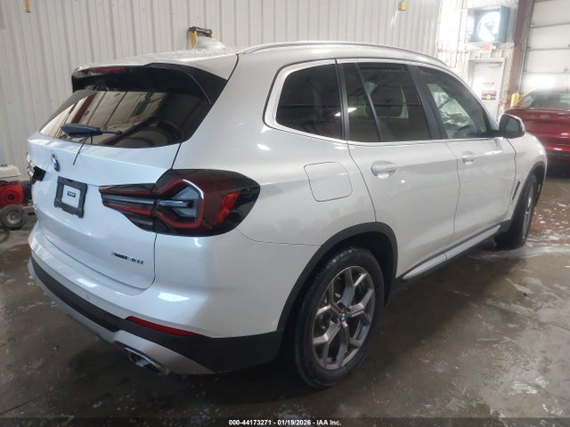 2022 BMW X3 WBX57DP06NN177406 Photo 3