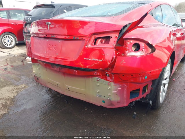 2019 TESLA MODEL S 5YJSA1E25KF335104 Photo 5