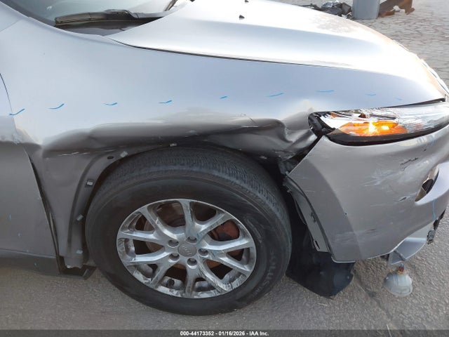 1C4PJLCB1HW667467 Jeep Cherokee Latitude Fwd