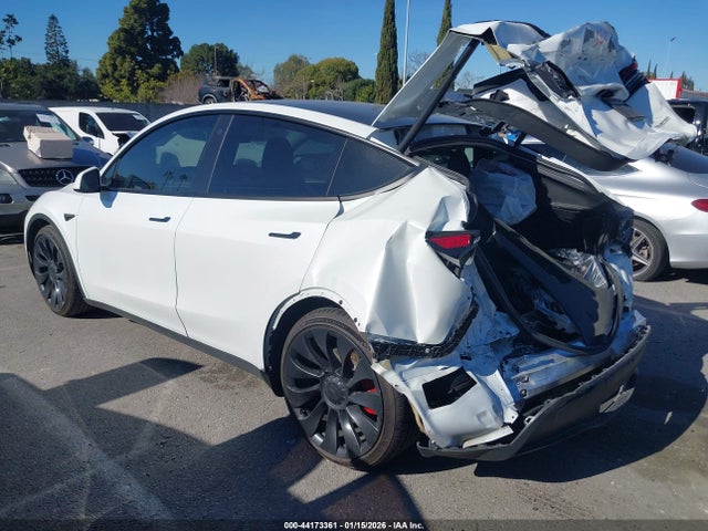 2022 TESLA MODEL Y 7SAYGDEF4NF558125 Photo 2