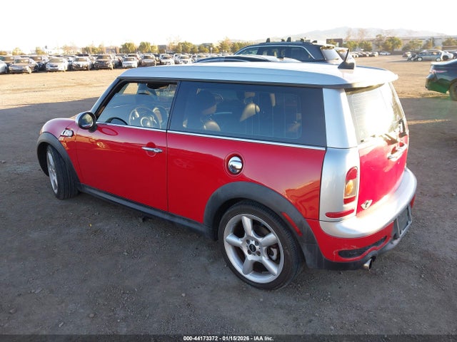 2008 MINI COOPER S CLUBMAN WMWMM33578TP88460 Photo 2