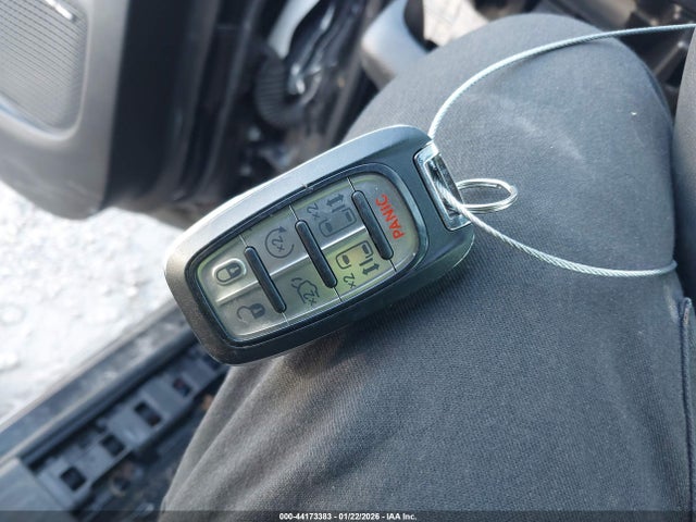 2022 CHRYSLER PACIFICA HYBRID 2C4RC1S72NR215908 Photo 10