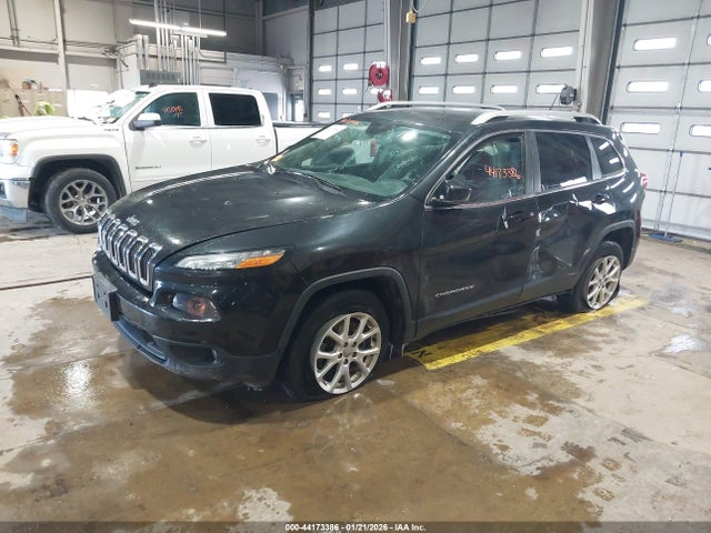 Jeep Cherokee Latitude 2014 1C4PJMCBXEW211811 Image 2