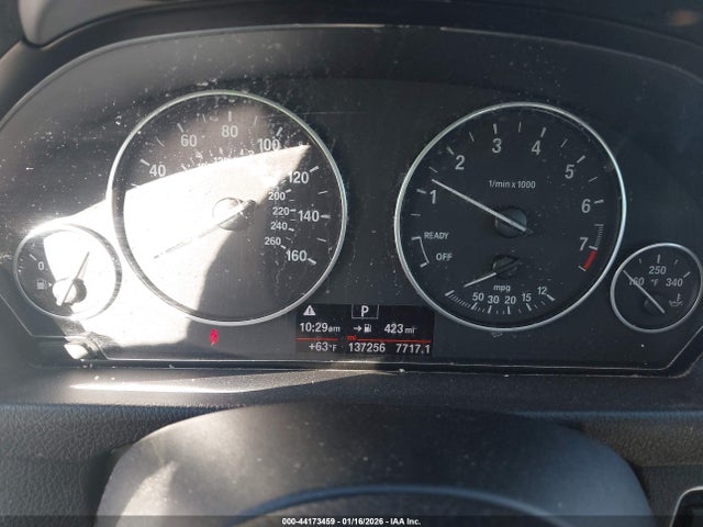 WBA8A9C58HK620202 BMW 320i