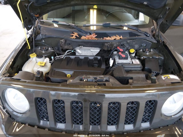 Jeep Patriot 75th Anniversary 2016 1C4NJPBB2GD791757 Image 10