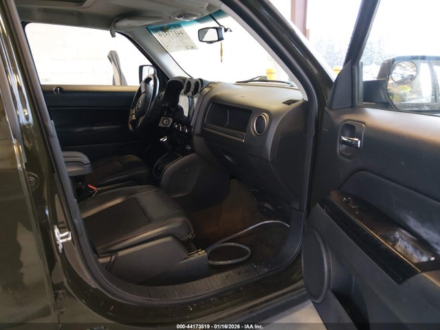 Jeep Patriot 75th Anniversary 2016 1C4NJPBB2GD791757 Image 5