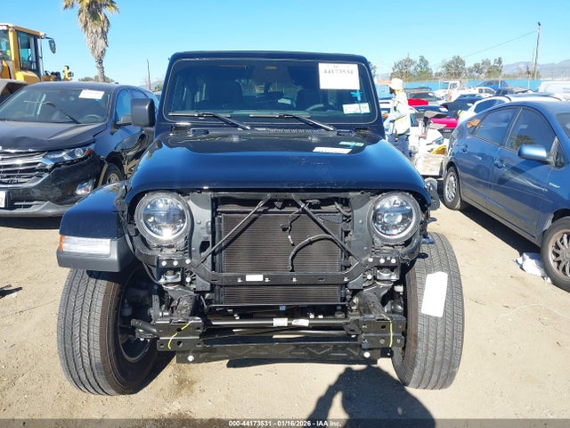 1C4PJXEN9SW620192 Jeep Wrangler 4-door Sahara 4x4